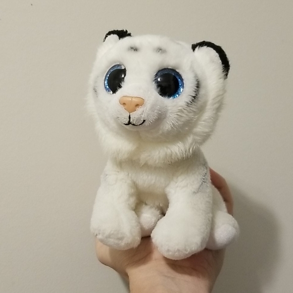 tundra beanie boo